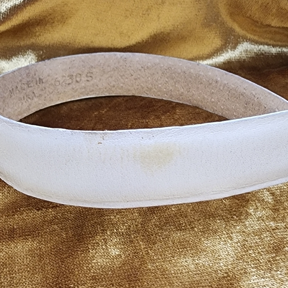 Vintage Phoebe Leather Belt Women's Size Small Cream White Brass Made in Spain - Picture 5 of 11